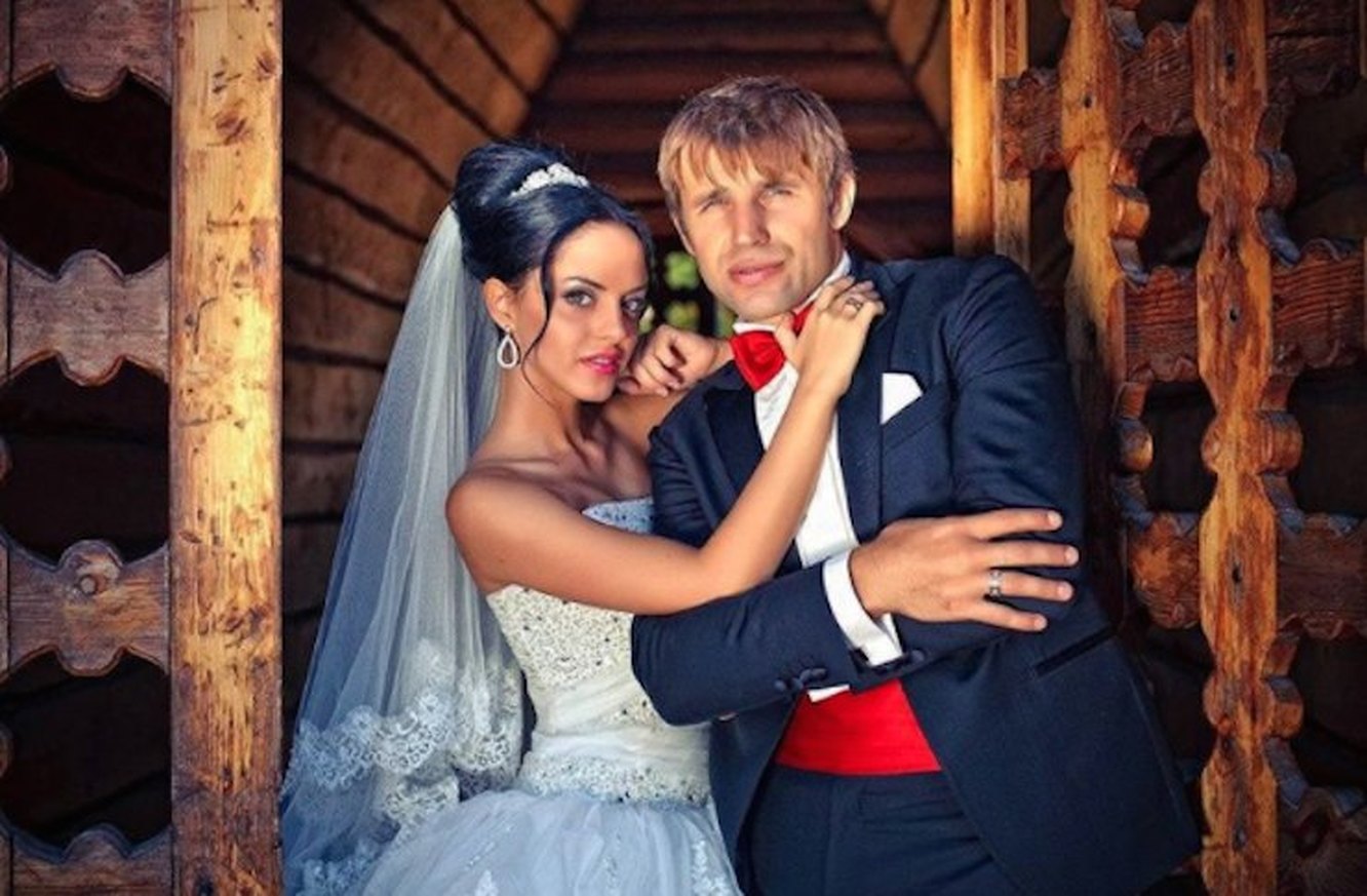 актер ефременков фото с женой юлией